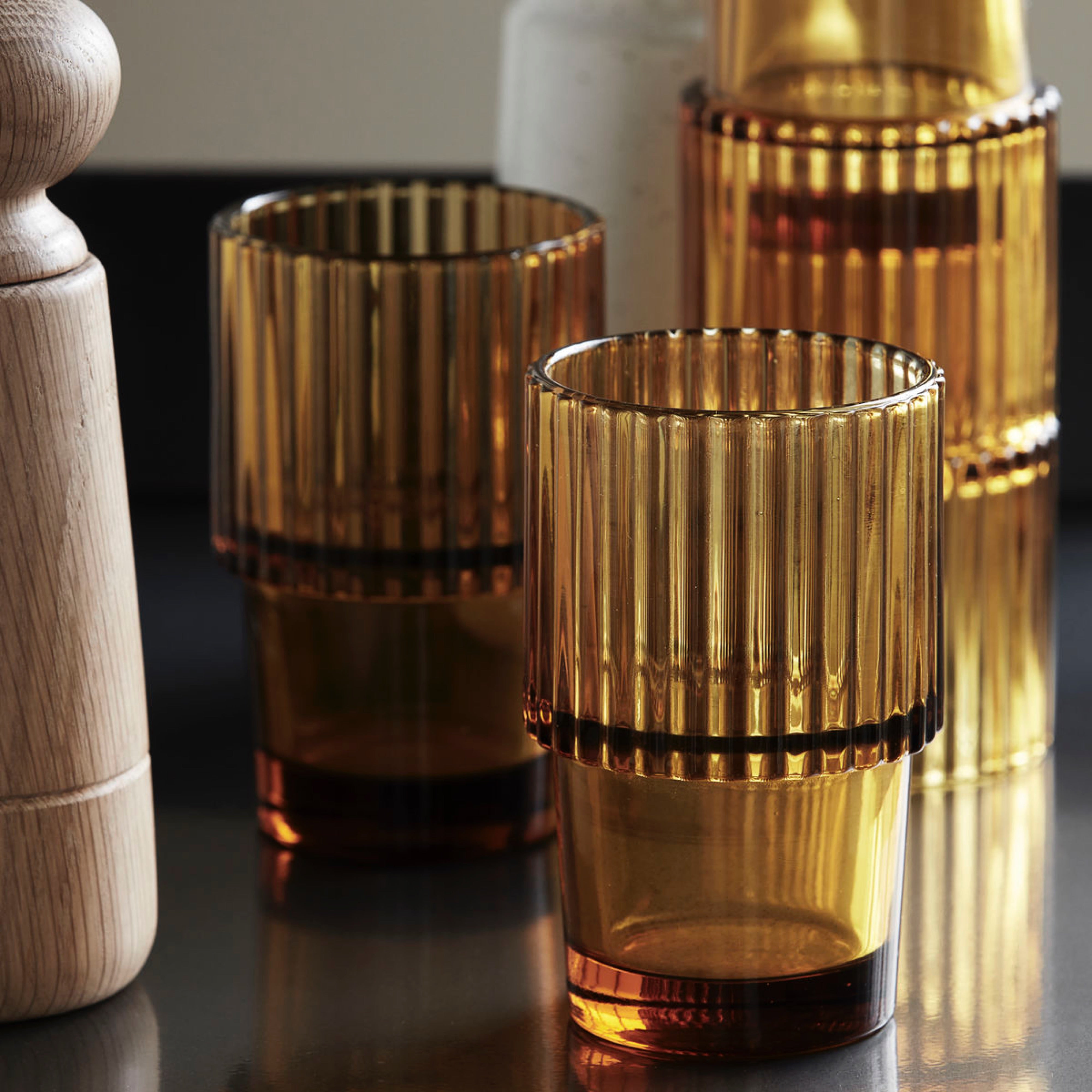 4 AMBER GROOVED STACKABLE TUMBLERS