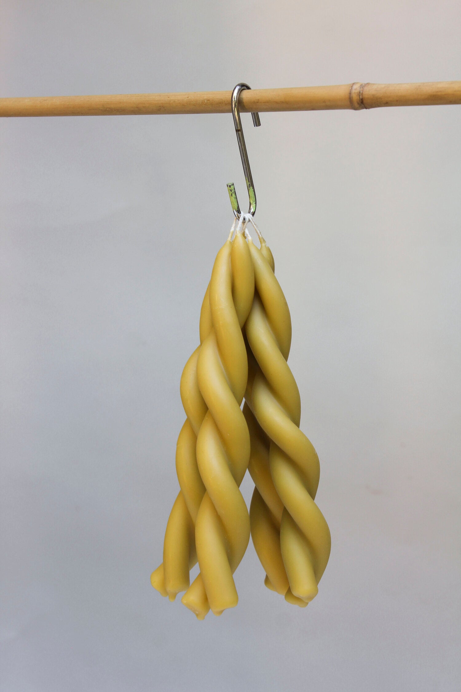 TWISTED SCENTED CANDLE - NATURAL