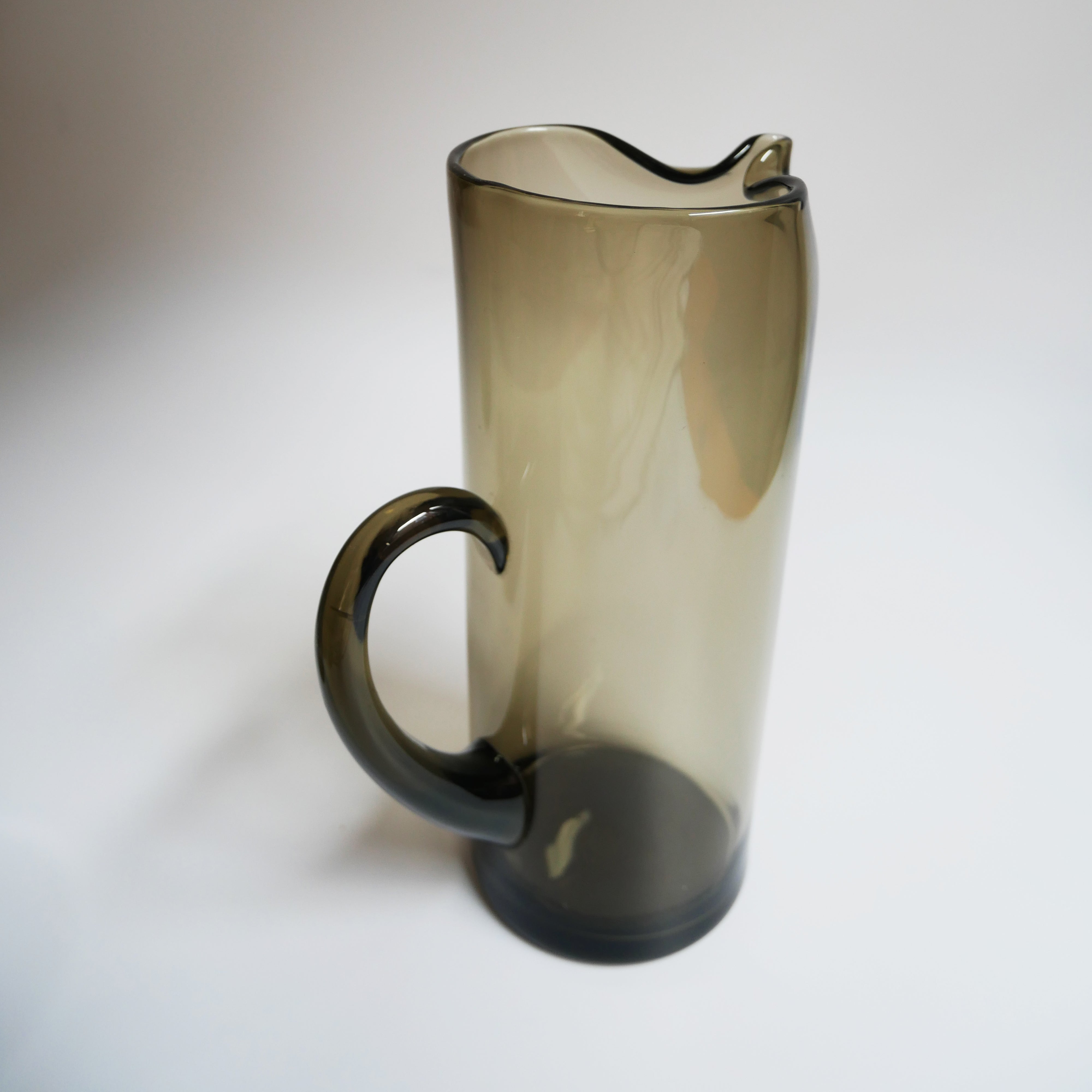 VINTAGE 1970s SMOKED GLASS WATER JUG