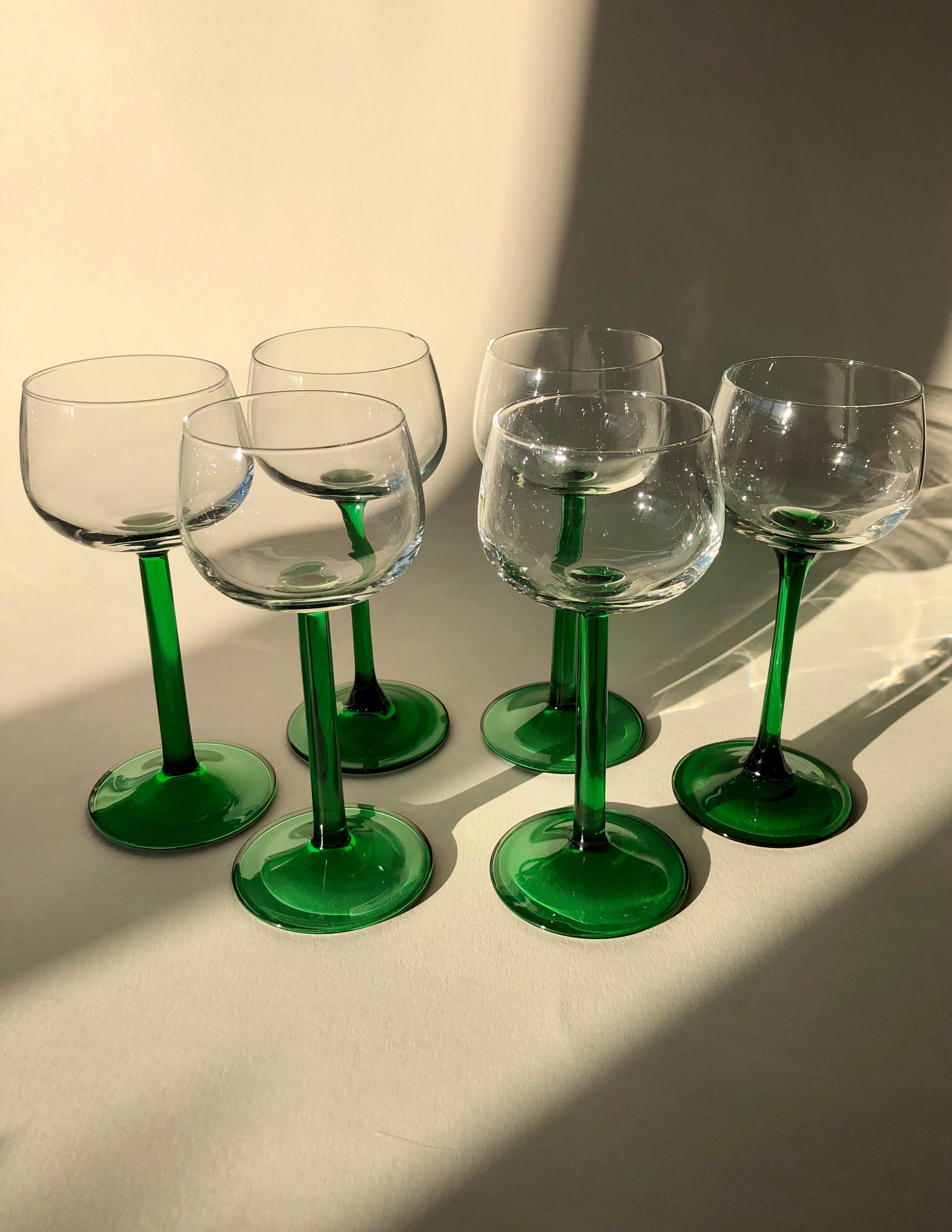 1970s VINTAGE SET OF 6 LUMINARC GREEN FRENCH GLASSES