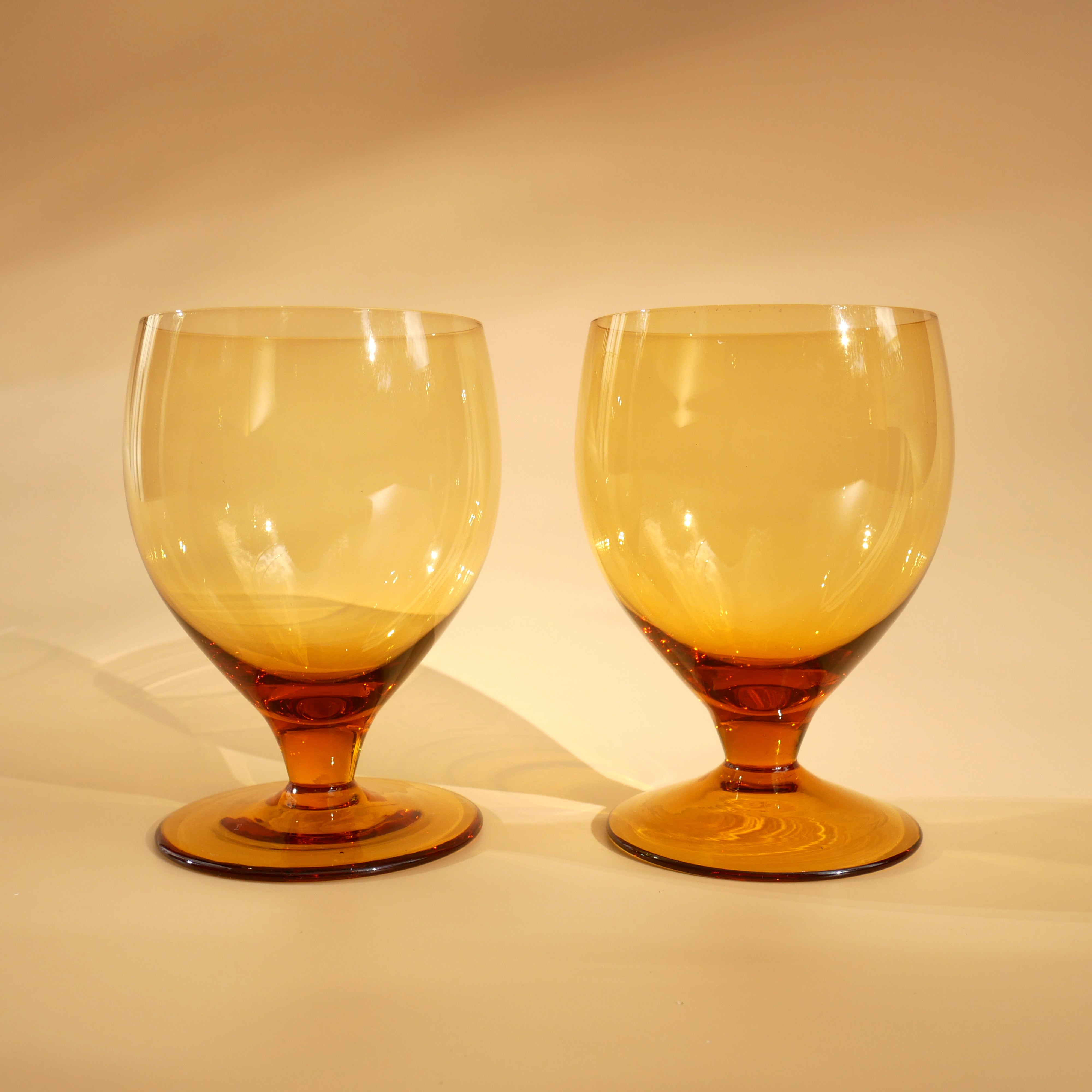 VINTAGE SET OF 2 AMBER COGNAC GLASSES