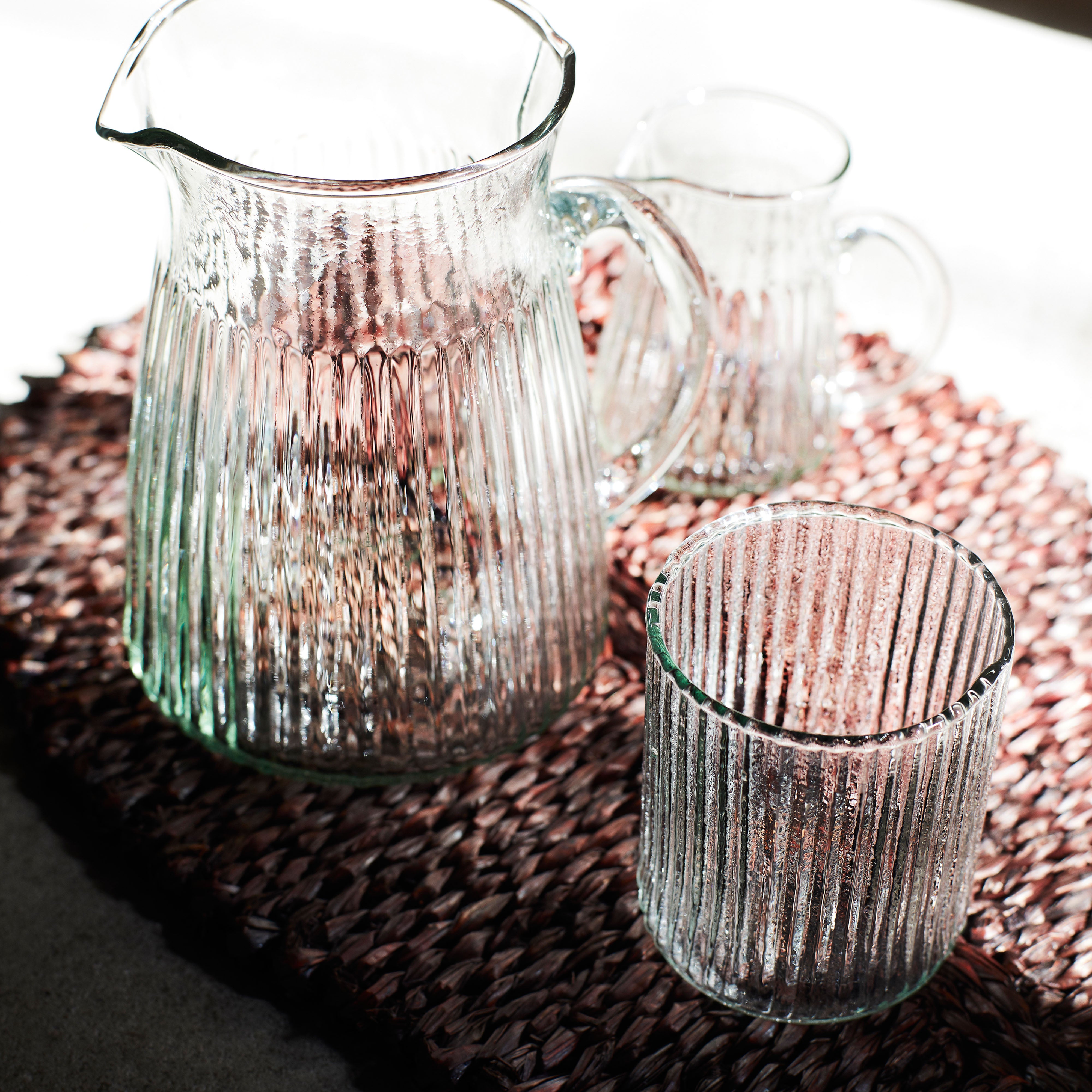 GROOVED GLASS TUMBLER